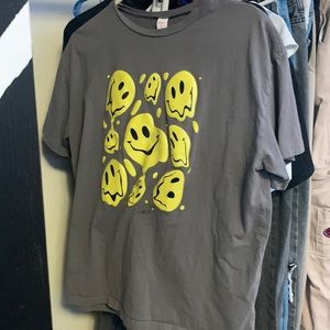 trippy grey oversized graphic tee